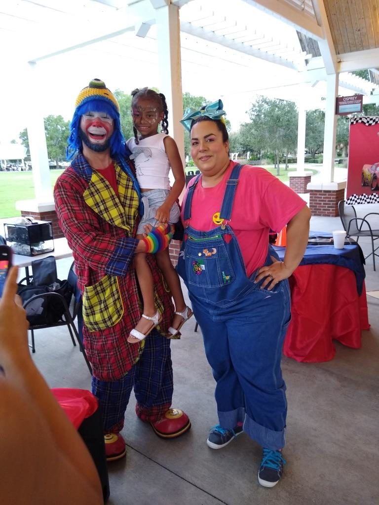 Payaso Pikorete Kissimmee Fl Muñequita Pompita Con Amiguita Mía 2