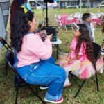 Payaso Pikorete en Cumpleaños de Paola en Orlando Fl Con Muñequita Pompita Pinta Caritas 3