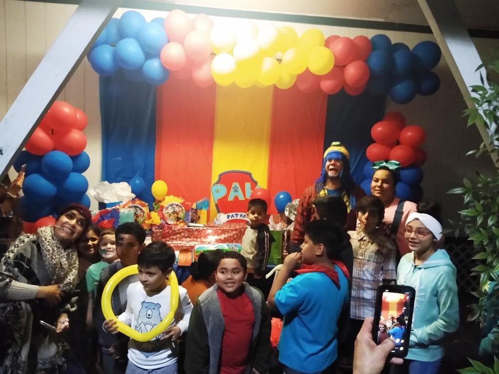 Payaso Pikorete y Muñequita Pompita Celebrando los 3 añitos de Luigi en Jacksonville Fl