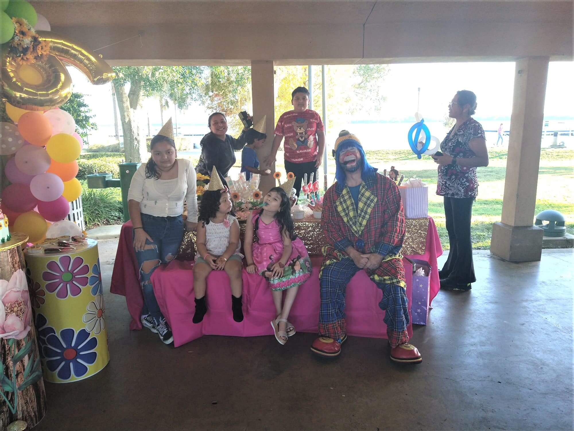 Payaso Pikorete celebrando el Cumpleaños de Briana en Tavares Fl