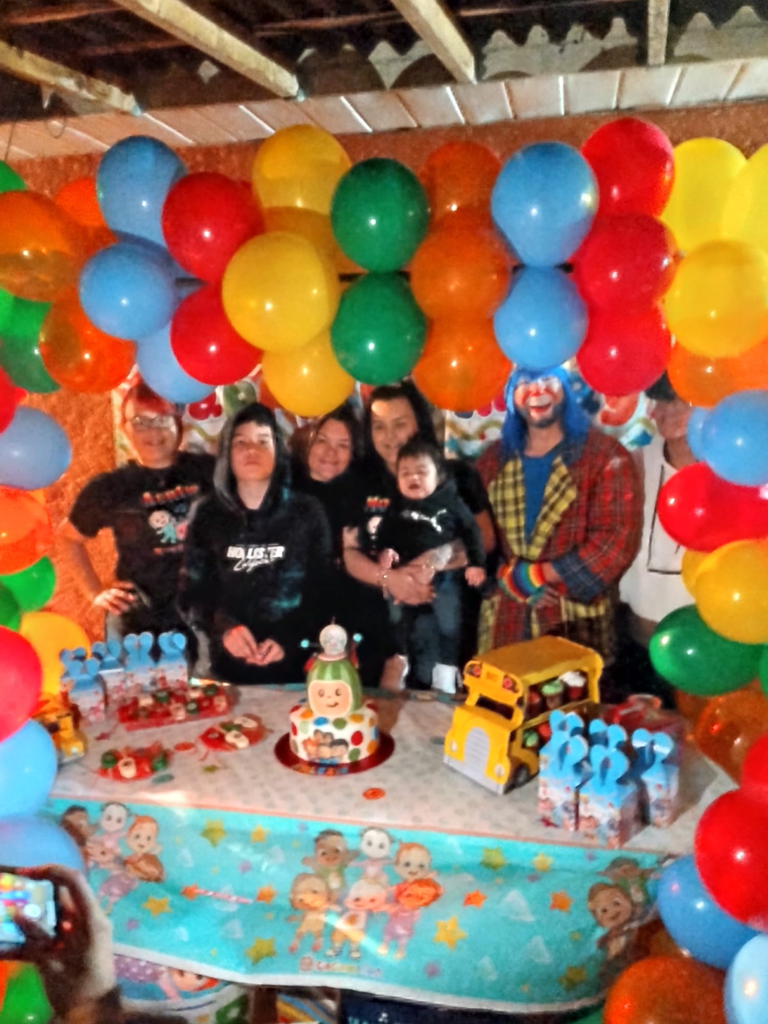 Payaso Pikorete Celebrando el Cumpleaños de Kalexis en Poinciana Fl