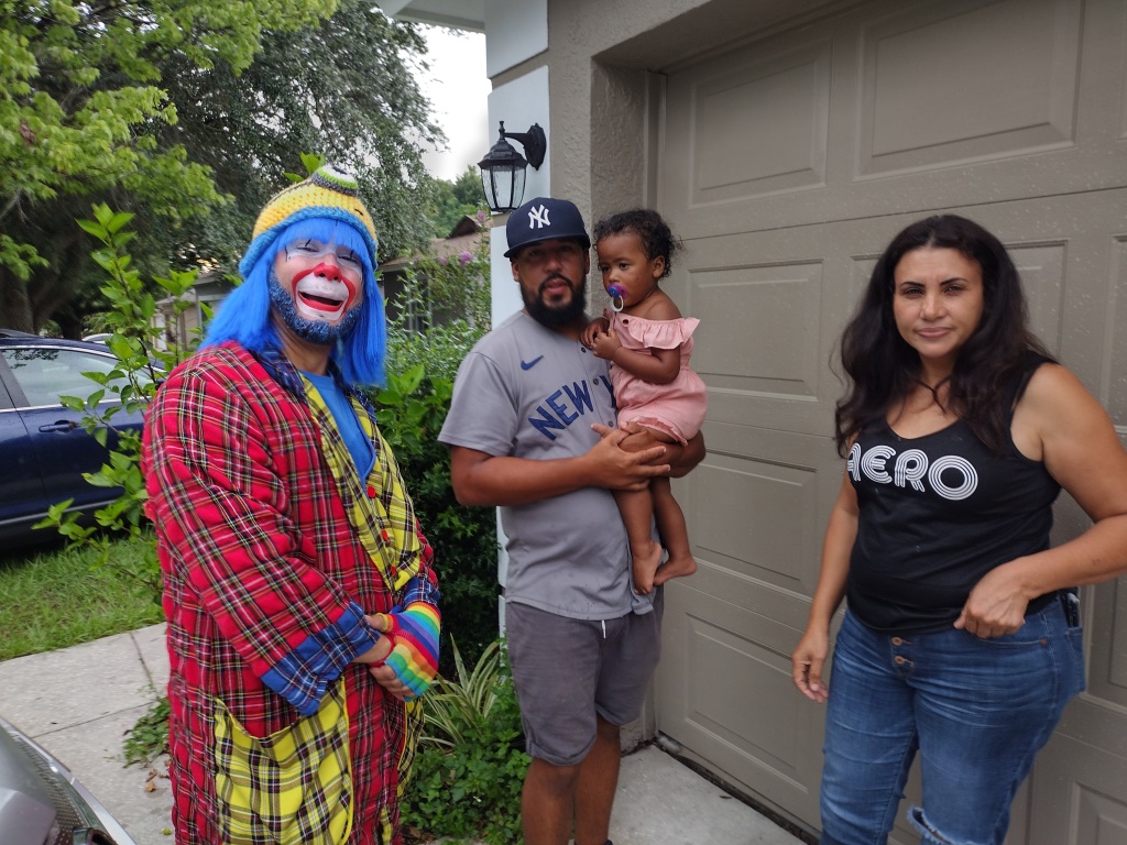Payaso Pikorete Celebrando el Cumpleaños de Ivy en Brandon Fl 2